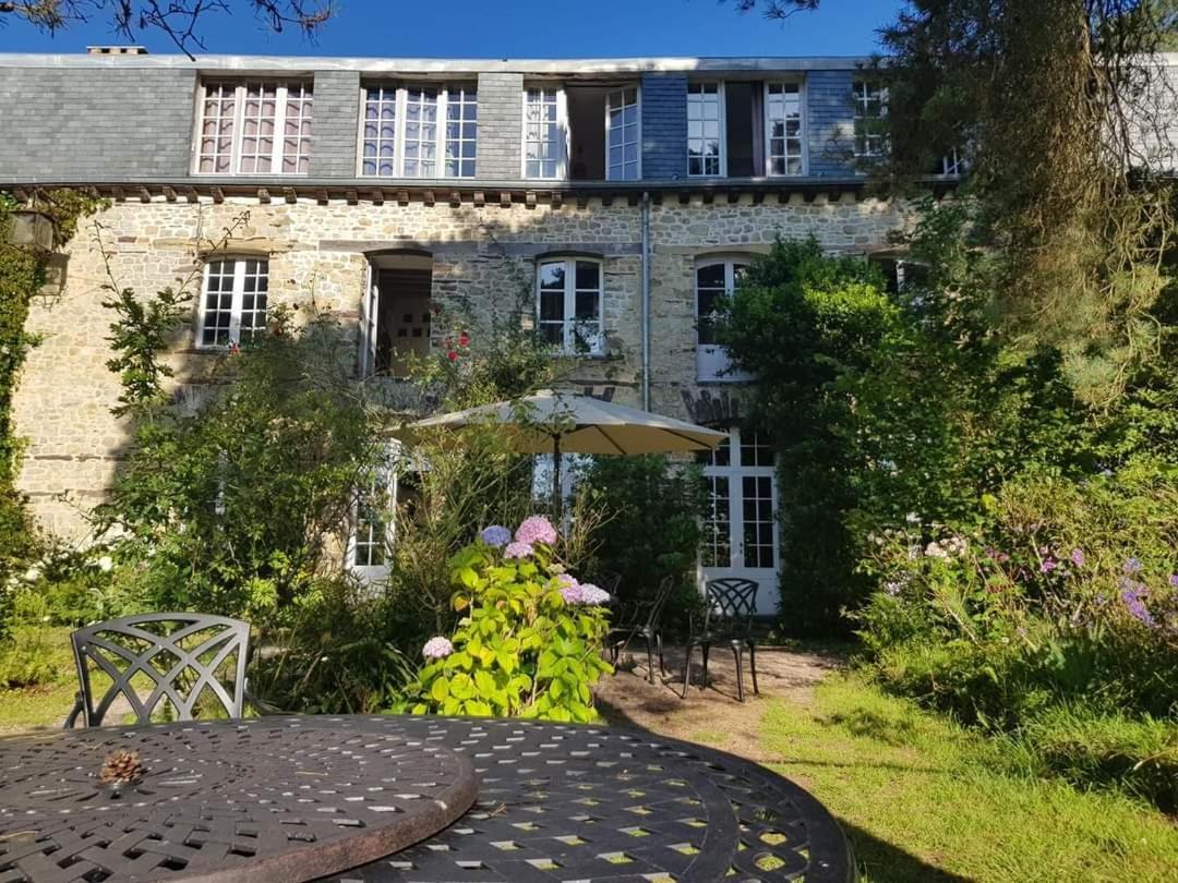 Manoir Du Tertre Au Coeur De La Foret De Broceliande Ξενοδοχείο Paimpont Εξωτερικό φωτογραφία